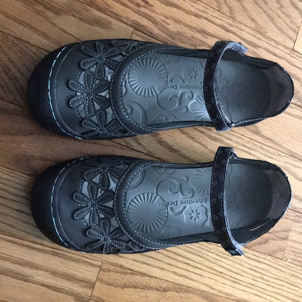 Jambu shoes